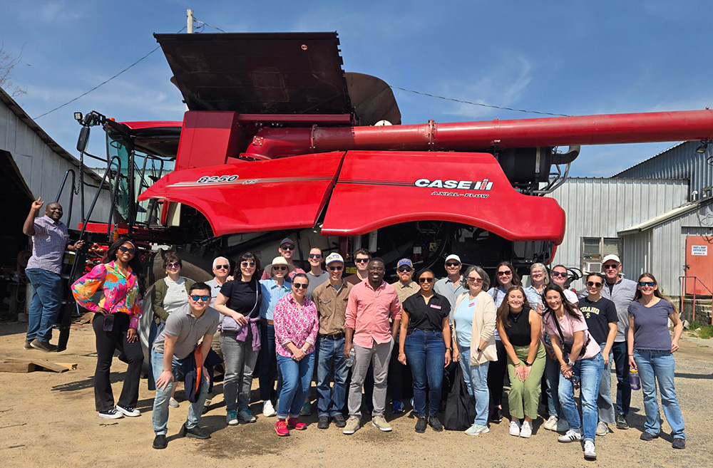 AllHands Giant Tractor